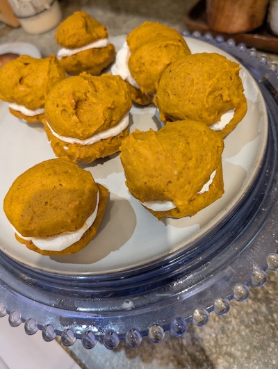 pumpkin-whoopie-pies